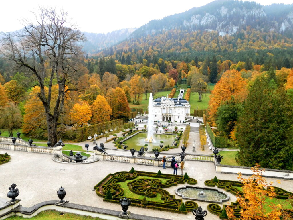 View on the Linderhof castle