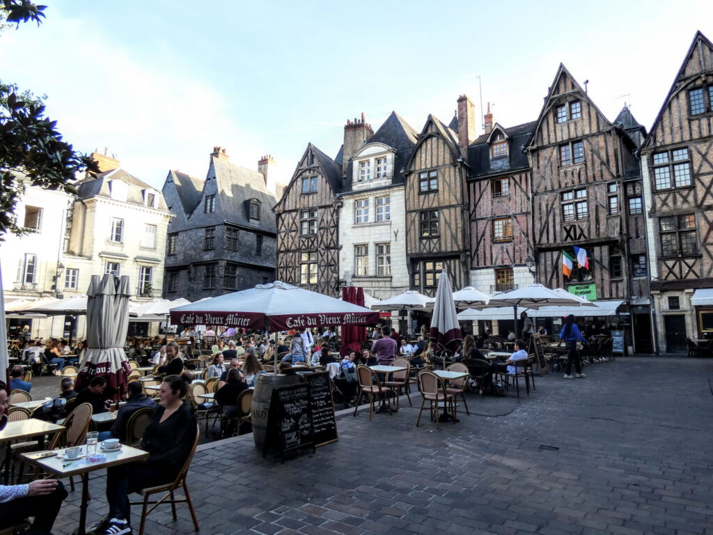 Place Plumereau à Tours