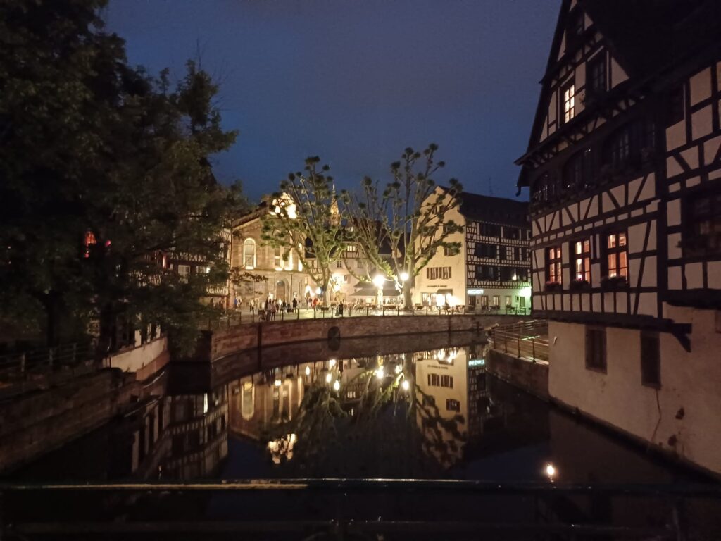 Ville alsace nuit