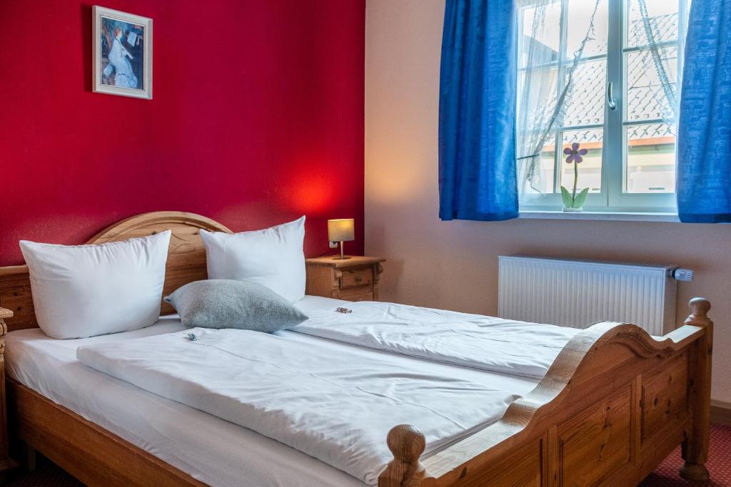 Accommodation example – Standard category