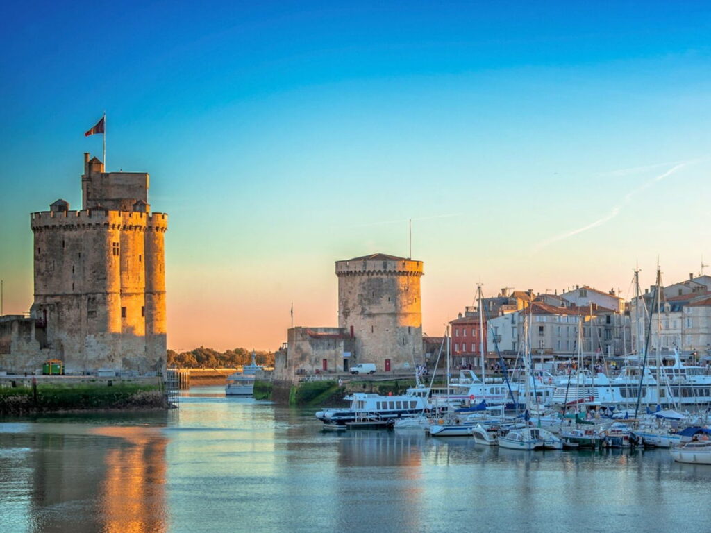 vue sur la tour Saint-Nicolas à la Rochelle