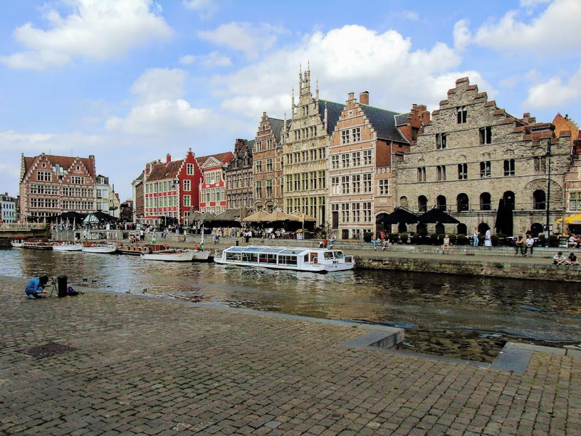 vue sur le Graslei à Gand
